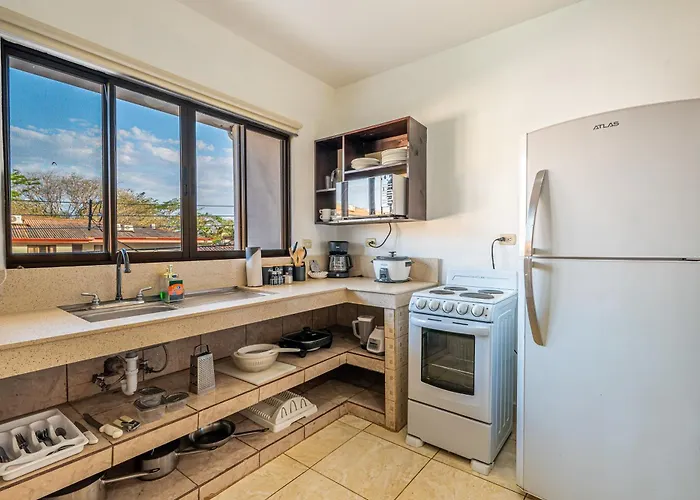 Apartamento Playas Del Coco W/ Pool: Near Beach!